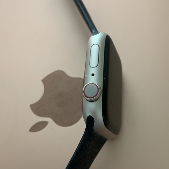 Apple 7 series - Picture 4 of 4